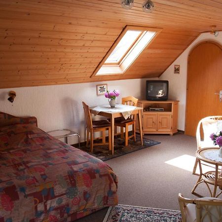 Apartamento Haus Am Wald - Urlaub Am Nationalpark Langweiler  Exterior foto